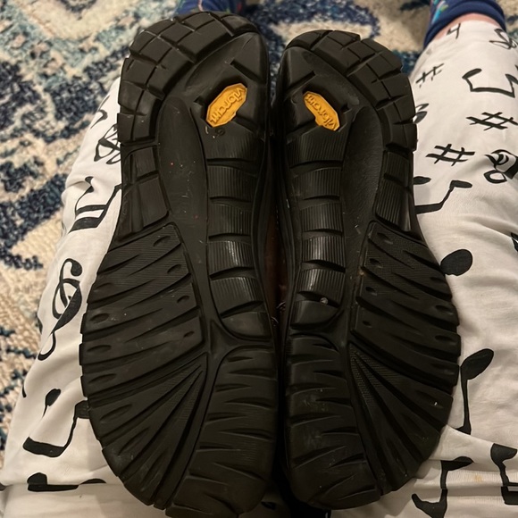 Women’s Uggs Snow Boots Size 7 - Picture 6 of 8